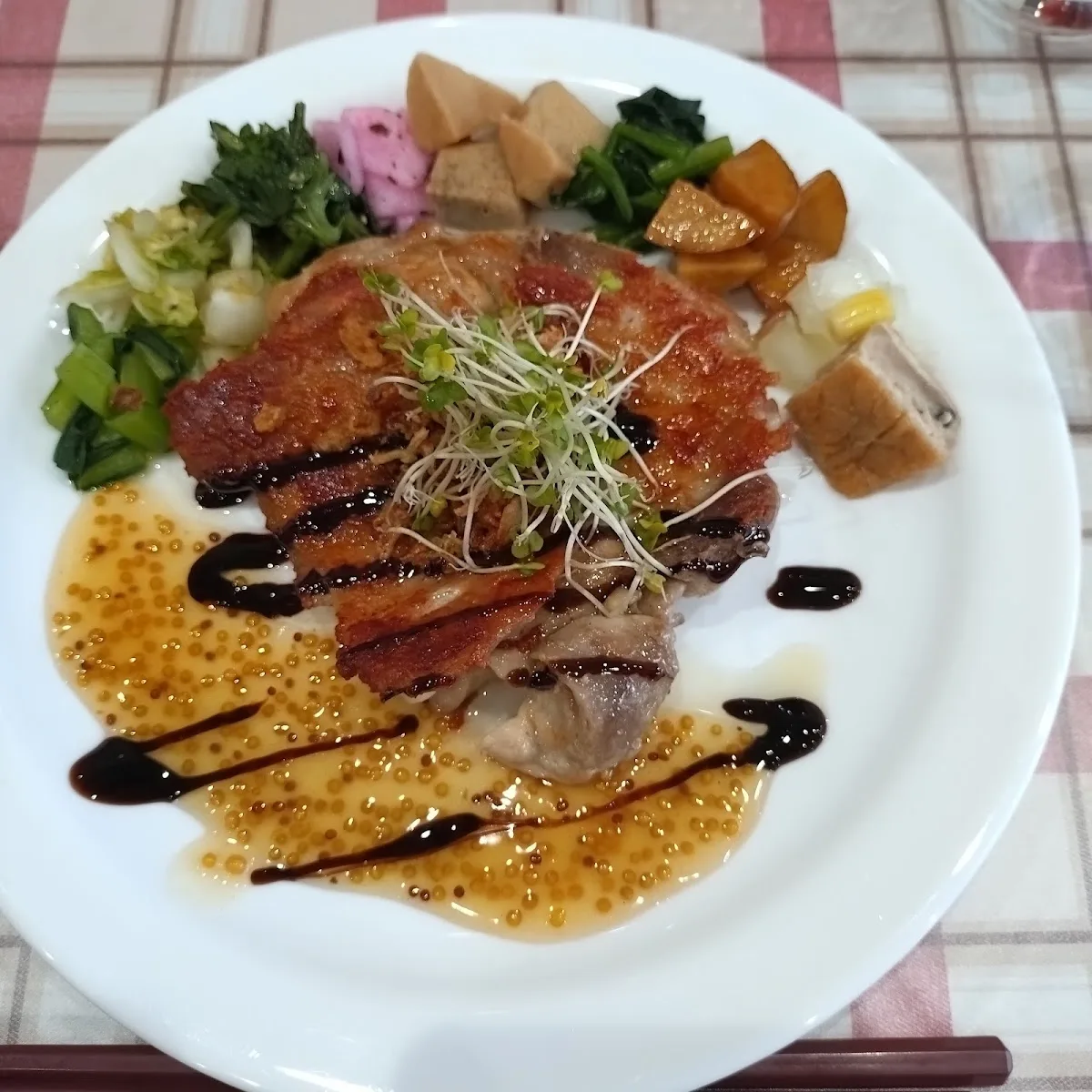 Twin Leaf Stop-off Cafe · 6